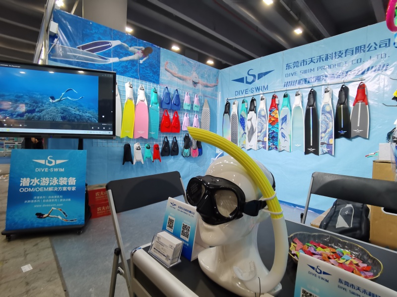 破浪而来 | DIVESWIM闪耀亚洲潜水装备展，以革新之作问鼎「卓越创新」殊荣